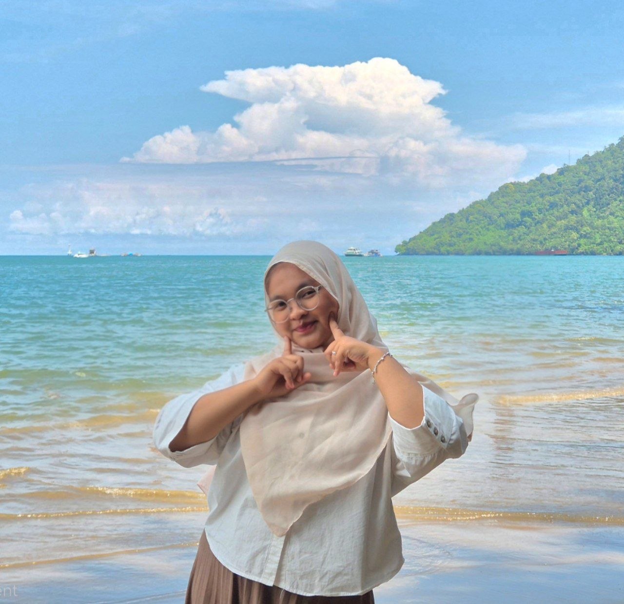 Foto Kerja Nabila Fadilah