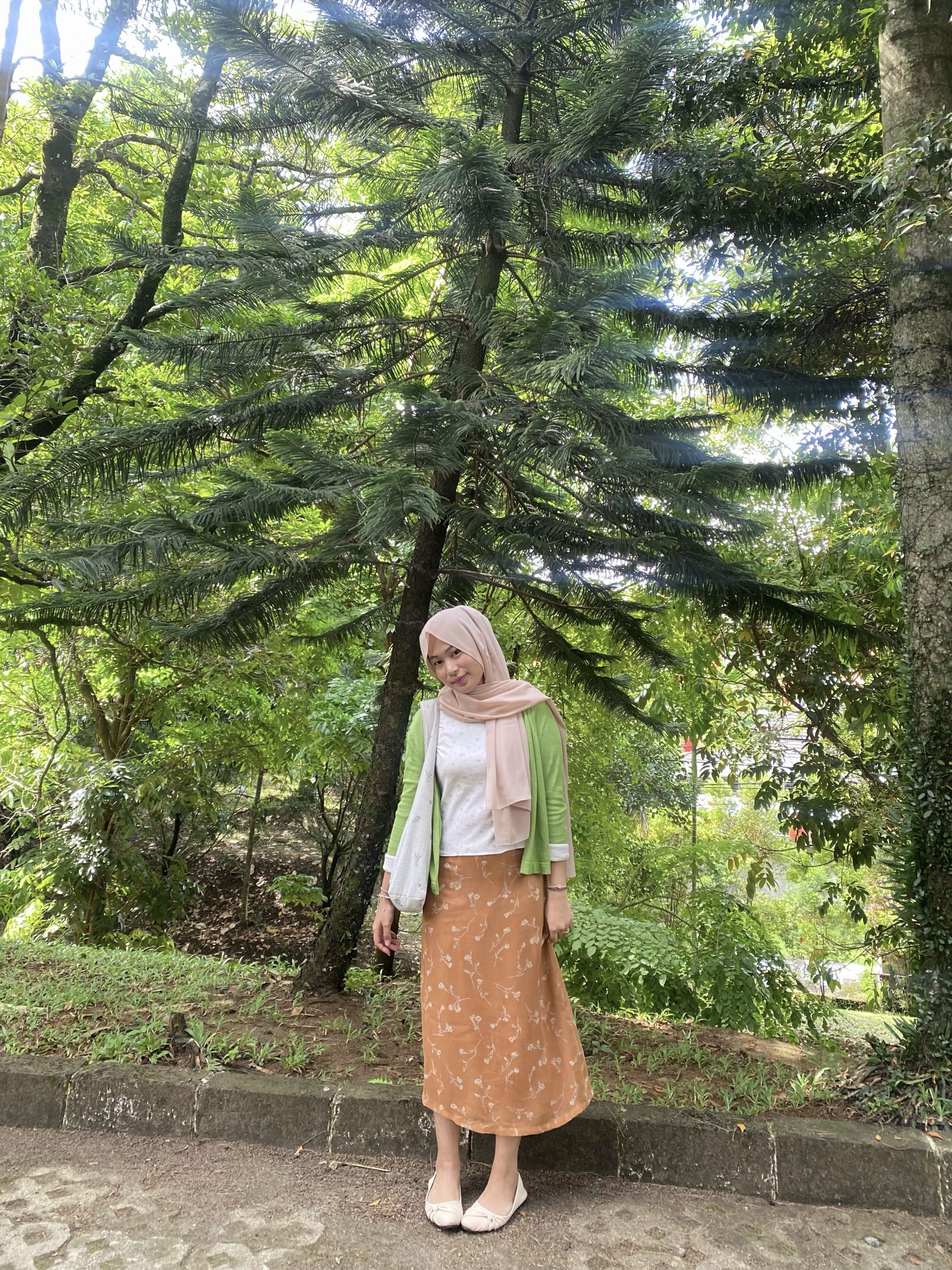Foto Kerja Divani Alivia Syakni
